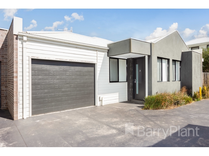 3/13 Bellin Street, Laverton House for rent Listed by of Barry Plant Point Cook & TenantApp
