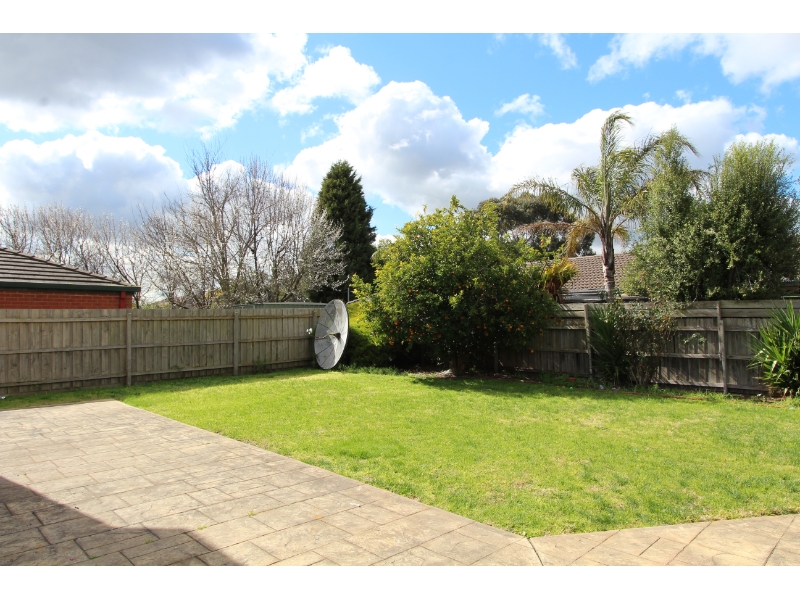 3 Gleneagles Court Rowville VIC 3178 House for rent Listed by Robert