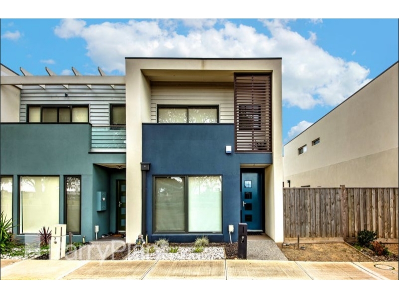 9 Armstrong Walk, Fraser Rise Townhouse for rent Listed by Peter D