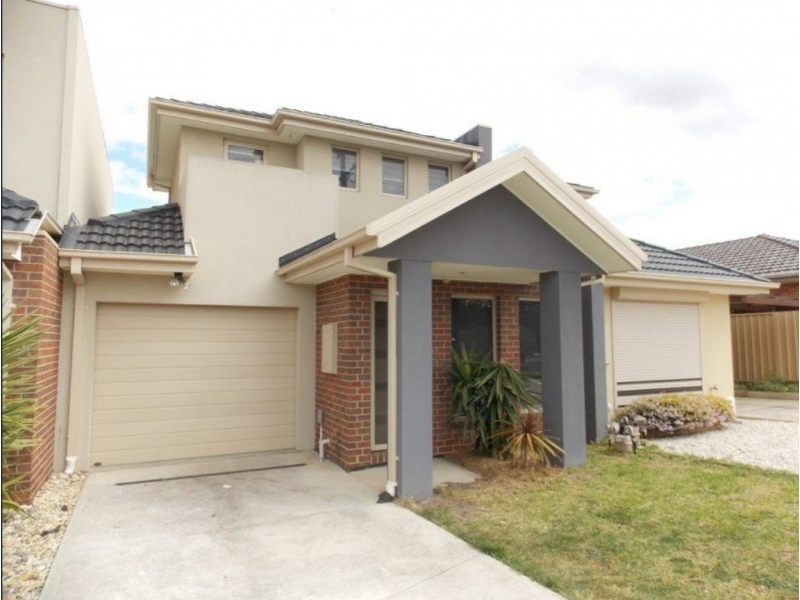 2/11 Victoria Road, Sydenham Townhouse for rent Listed by Peter D