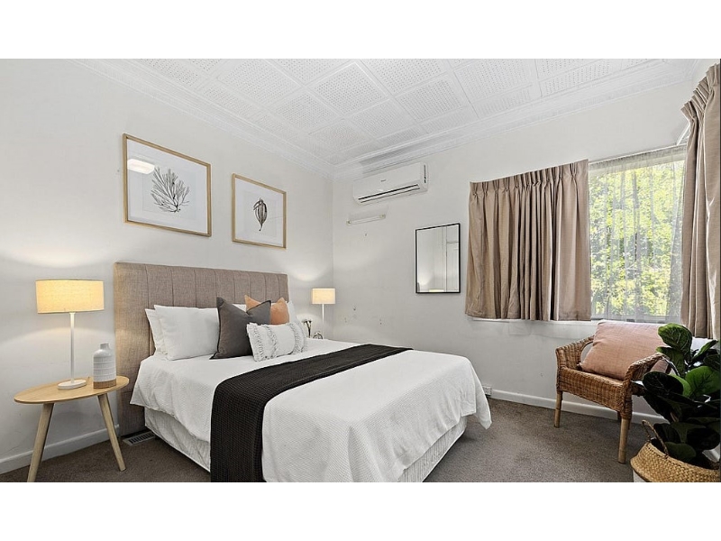 20 Cratloe Road, MOUNT WAVERLEY House for rent Listed by Sienna