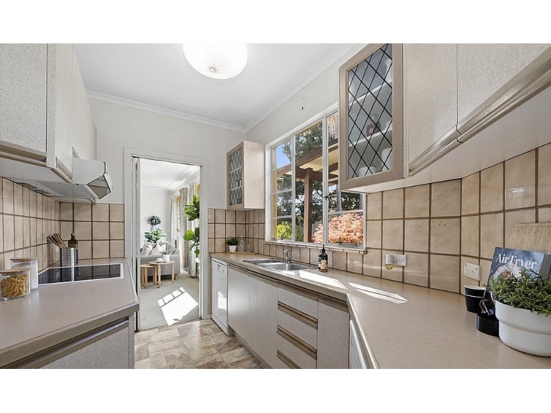 20 Cratloe Road, MOUNT WAVERLEY House for rent Listed by Sienna