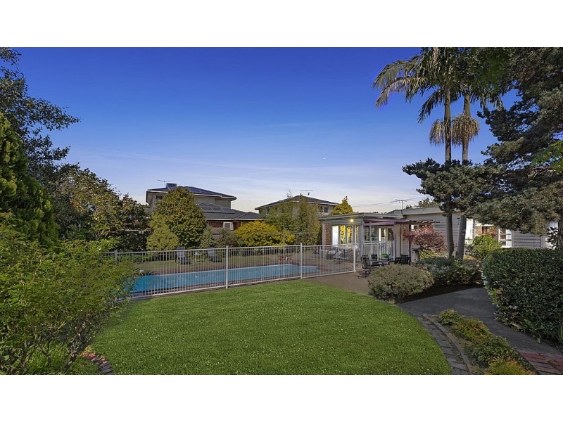 20 Cratloe Road, MOUNT WAVERLEY House for rent Listed by Sienna
