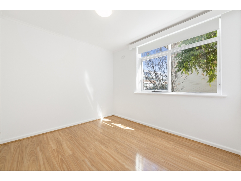 3/132 Inkerman Street, St Kilda Apartment for rent Listed by Kerttu