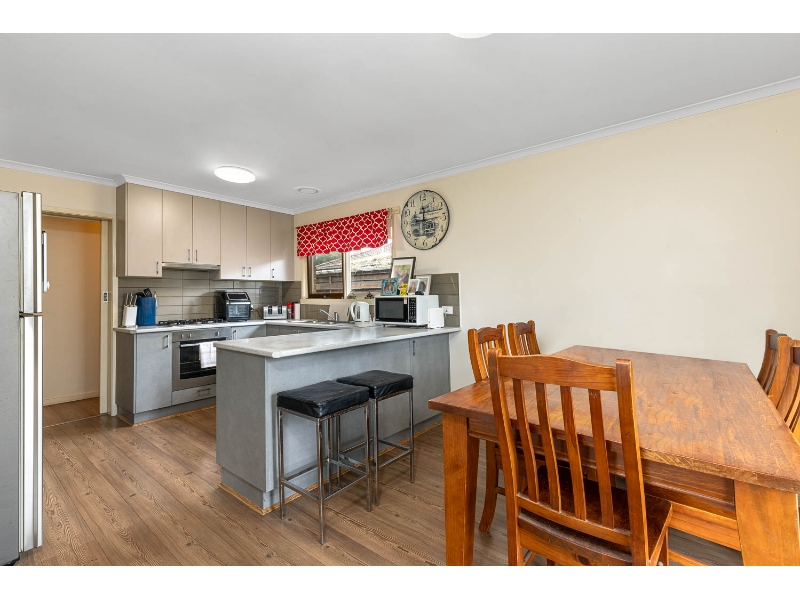 30 Vickers Street, Sebastopol House for rent Listed by Buxton