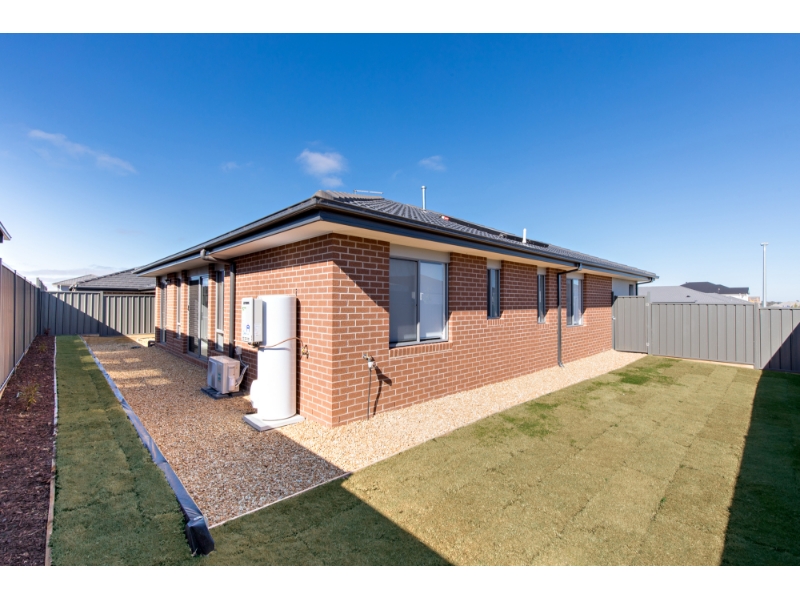 11 Peasnell Street, LUCAS House for rent Listed by Buxton Ballarat