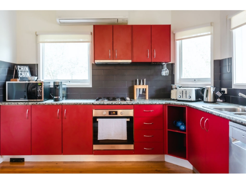 2 Marma Avenue, Red Hill South House for rent Listed by Zena Phillips