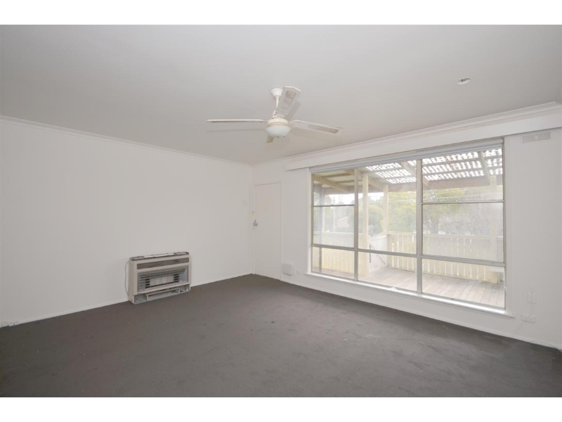 23 Frances Crescent, Ballarat East House for rent Listed by Brooke