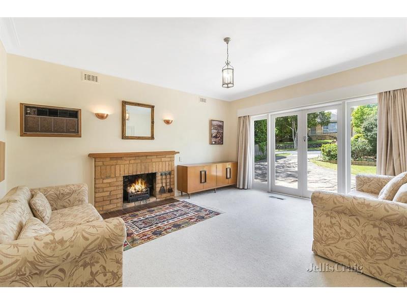 13 Moresby Avenue BULLEEN VIC 3105