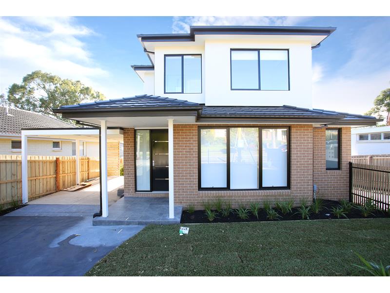 1/3 Roderick Street DONCASTER EAST VIC 3109