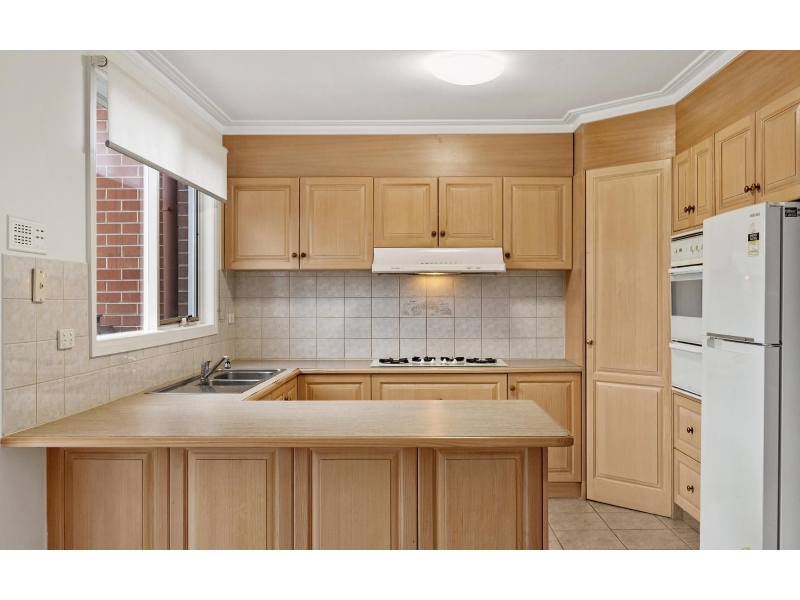 28 Devon Drive, DONCASTER EAST House for rent Listed by Mark Hewett