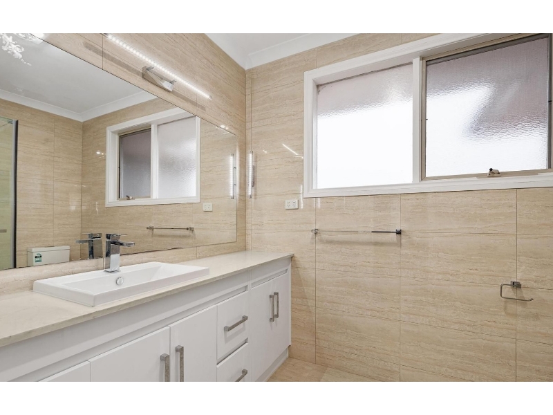 28 Devon Drive, DONCASTER EAST House for rent Listed by Mark Hewett