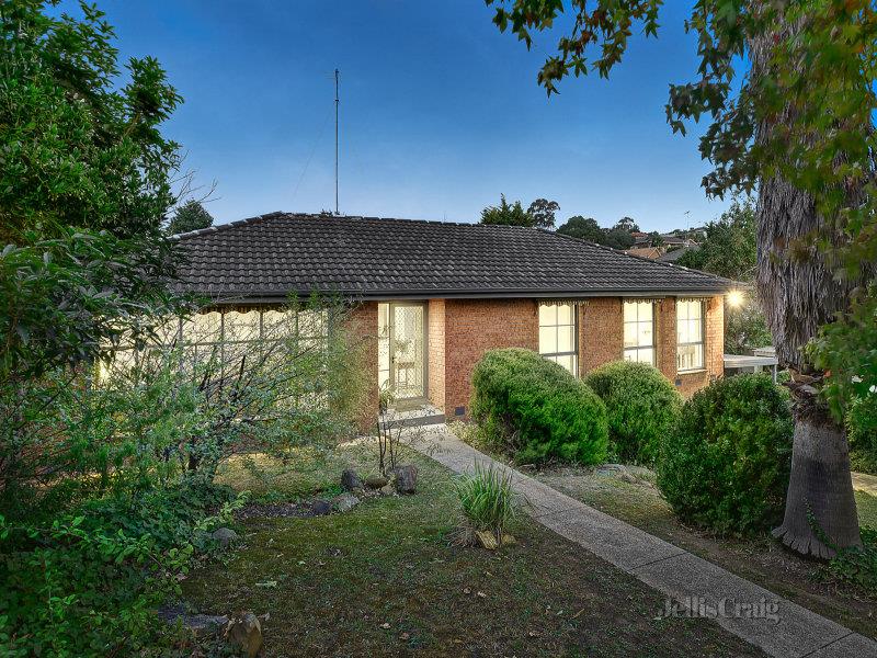 11 Newlyn Close TEMPLESTOWE VIC 3106