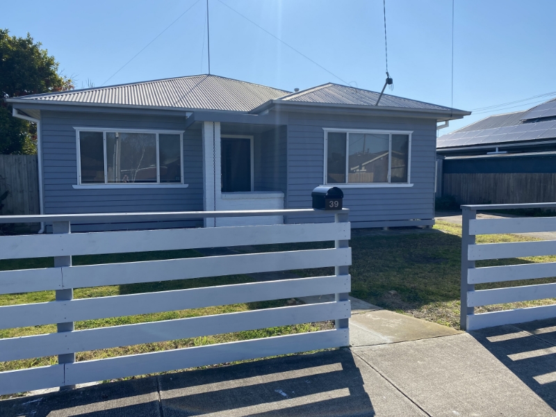 39 Oxford Street WHITTINGTON VIC 3219