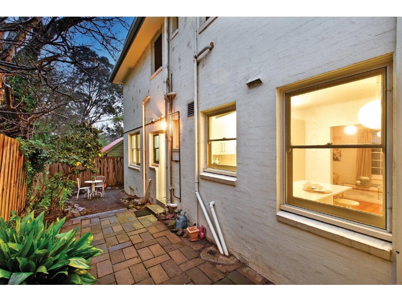 3/6 Avenue Athol, CANTERBURY Apartment for rent Listed by Thea