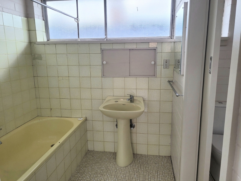 2/41 Waterdale Road, Ivanhoe Apartment for rent Listed by Ming Kok of