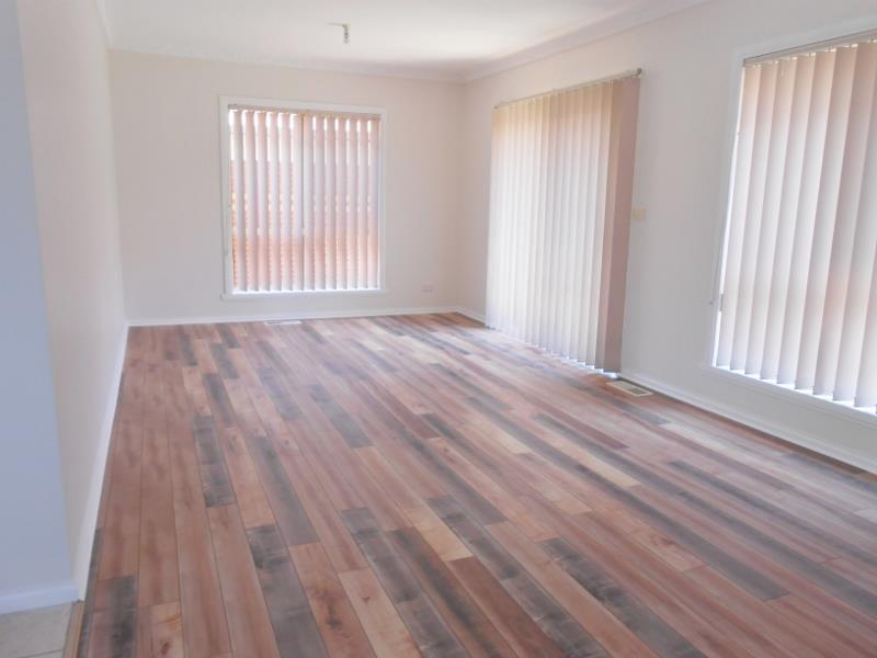 4/92 Collins Street, THORNBURY Apartment for rent Listed by Elena