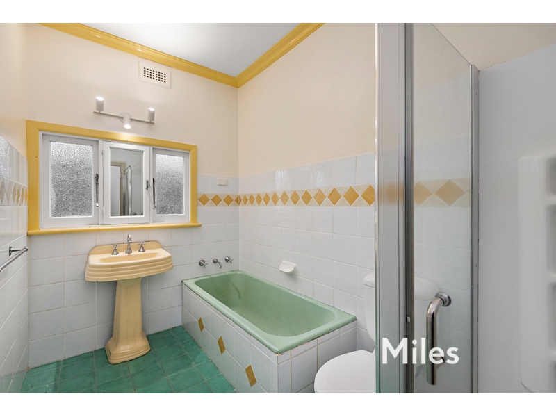 60 Dresden Street, Heidelberg Heights House for rent Listed by Carly