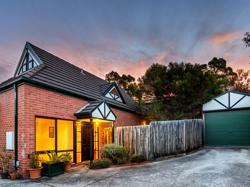 2/53 McIntyre Street BURWOOD VIC 3125