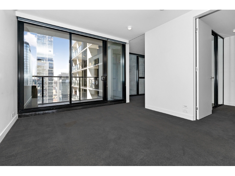 2501/33 Mackenzie Street MELBOURNE VIC 3000