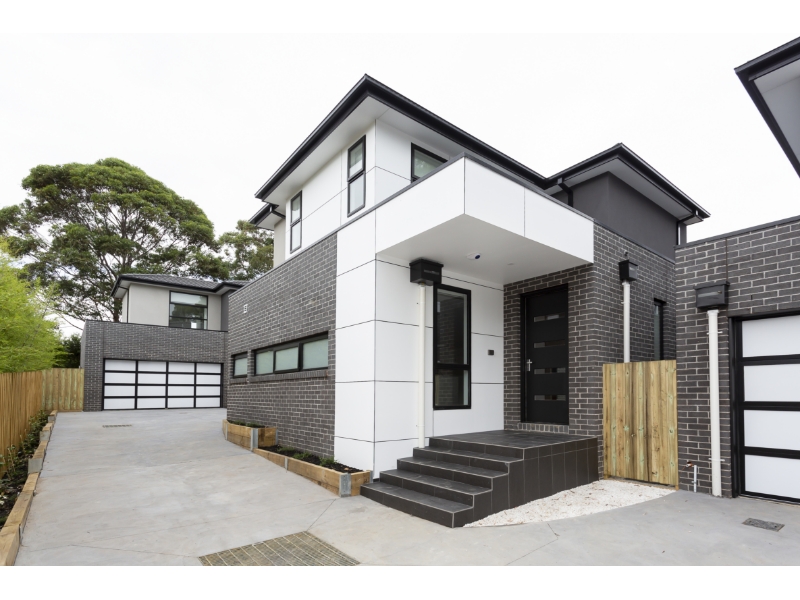 2/18 Van Ness Avenue Glen Iris VIC 3146