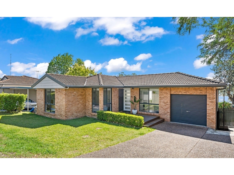 25 Haddington Drive, Cardiff South House for rent Listed by Luke