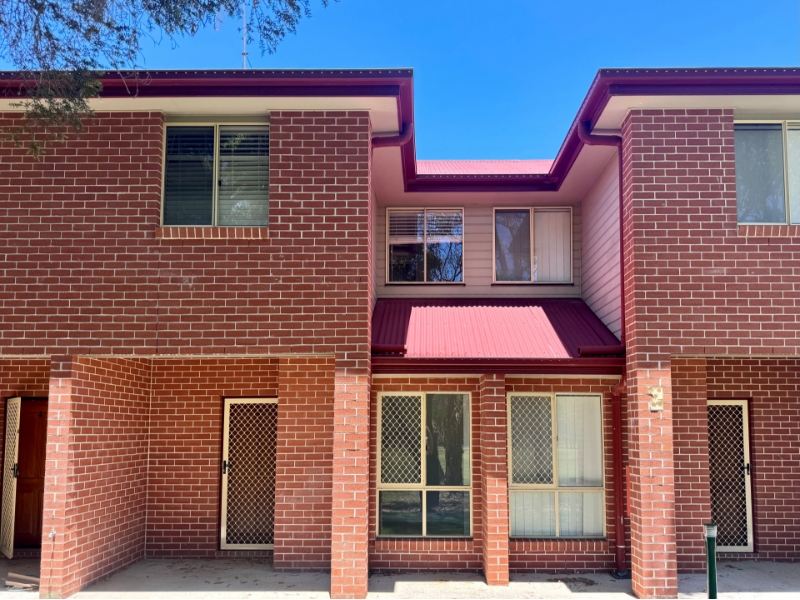 3/191 Warwick Road, Churchill Townhouse for rent Listed by House