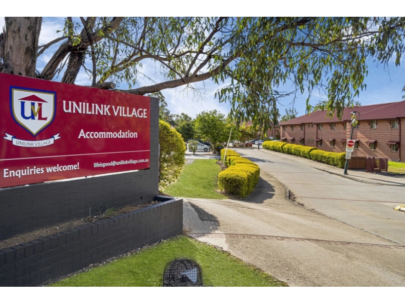 3/191 Warwick Road, Churchill Townhouse for rent Listed by House