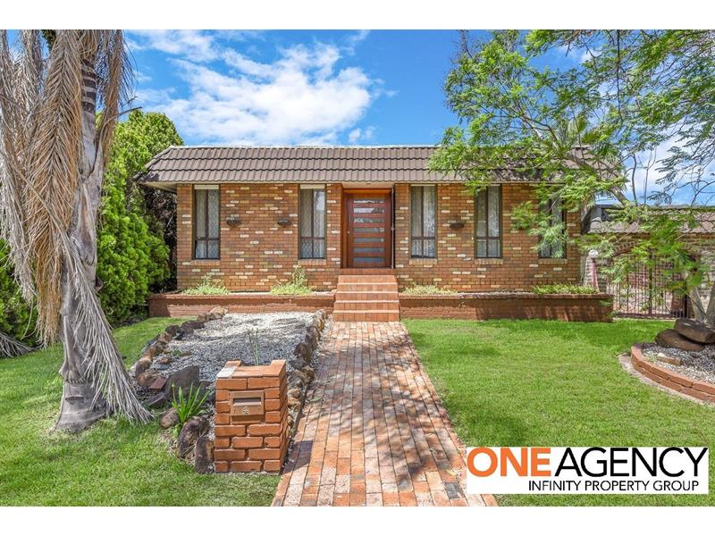 4 Rossell Place Glenfield NSW 2167