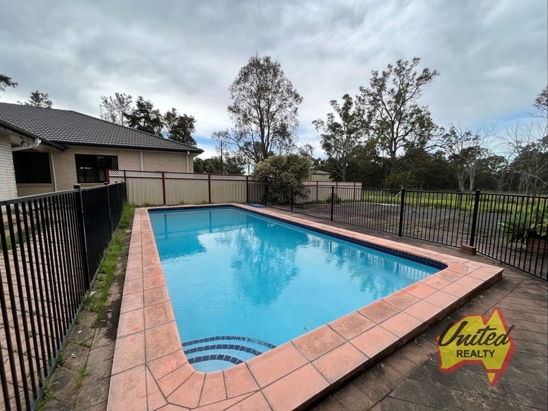 195 Badgerys Creek Road, BRINGELLY House for rent Listed by Belinda