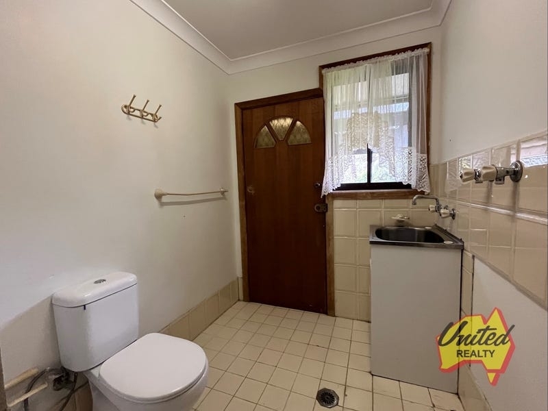 195 Badgerys Creek Road, BRINGELLY House for rent Listed by Belinda