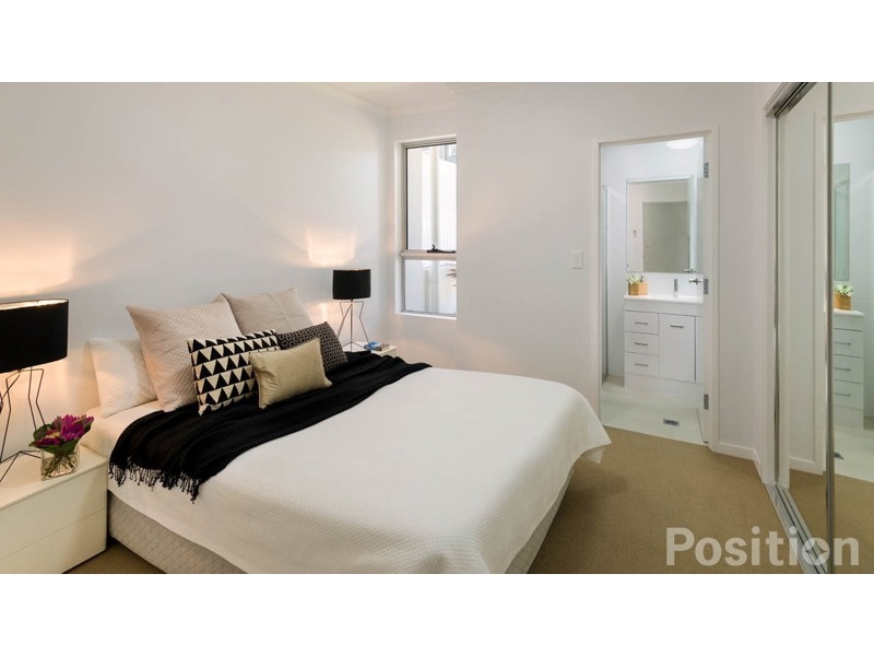 9/11 Gallagher Terrace, Kedron House for rent Listed by Cheryl Blair