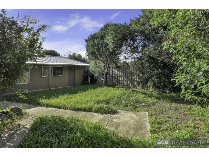 28 Smeaton Avenue, HOPPERS CROSSING House for rent Listed by Sunny