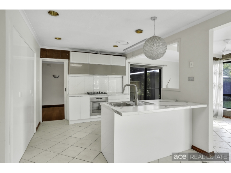 28 Smeaton Avenue, HOPPERS CROSSING House for rent Listed by Sunny