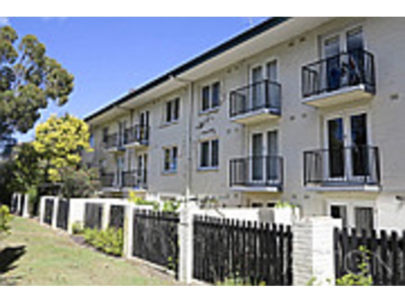 5/1723 The Avenue, CRAWLEY Apartment for rent Listed by Hayley