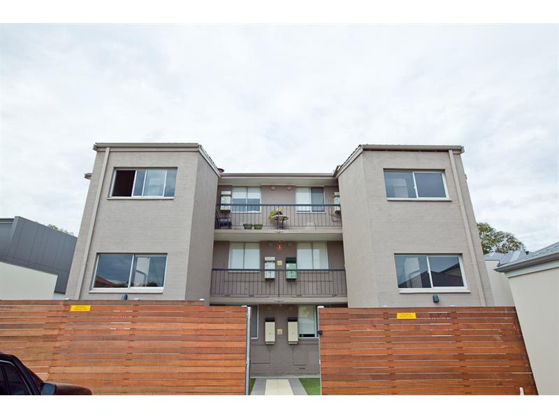 6/91 Winthrop Avenue, NEDLANDS Apartment for rent Listed by Hayley