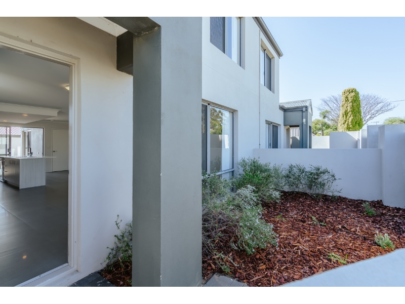 24a Eacott Street, MANDURAH House for rent Listed by Shannon Gray of Acton Belle Property