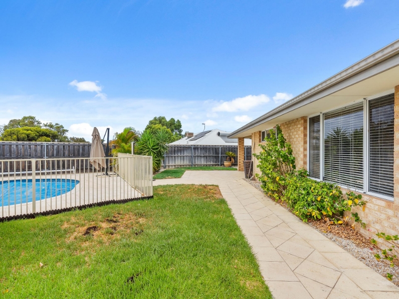 8 Senecio Way, HALLS HEAD House for rent Listed by Shannon Gray of Acton Belle Property
