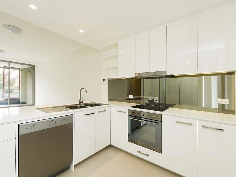 61/1 Silas Street, EAST FREMANTLE Apartment for rent Listed by Acton