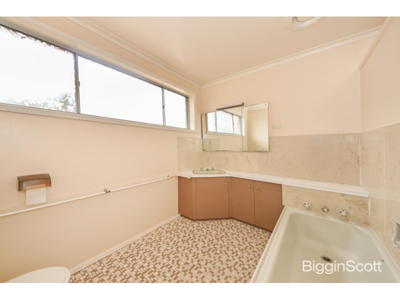 17 Lynden Grove, MOUNT WAVERLEY House for rent Listed by Leasing