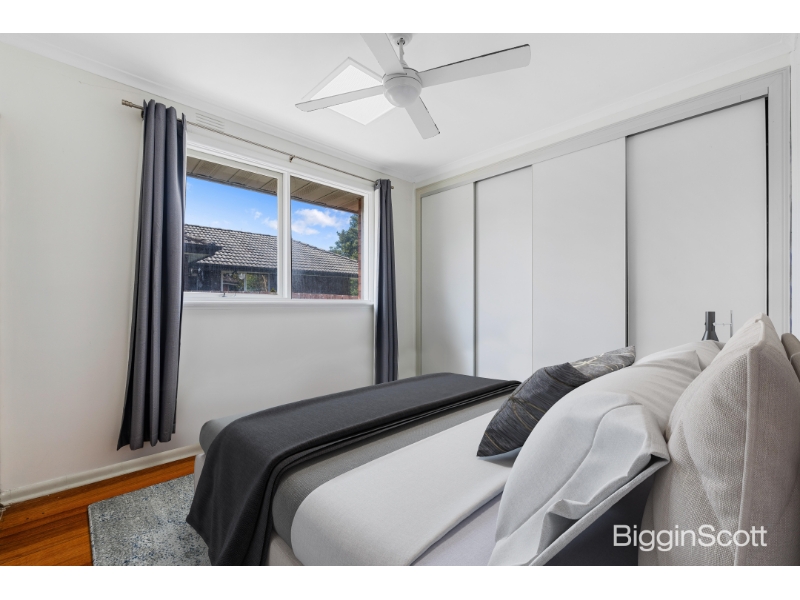 11 Hampstead Crescent, GLEN WAVERLEY House for rent Listed by Leasing