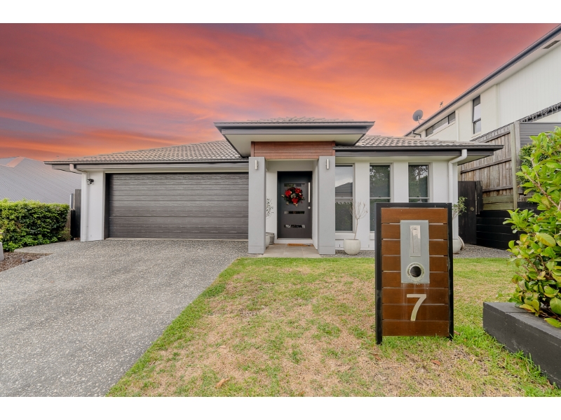 7 Mapleton Street, SOUTH RIPLEY House for rent Listed by Kimberley Morrison of First National