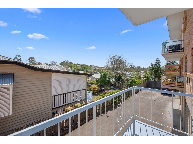 2/11 Monro Street, KELVIN GROVE Apartment for rent Listed by Charlene