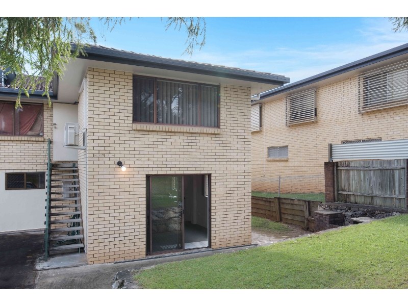 33 Lomatia Street, EVERTON HILLS Apartment for rent Listed by