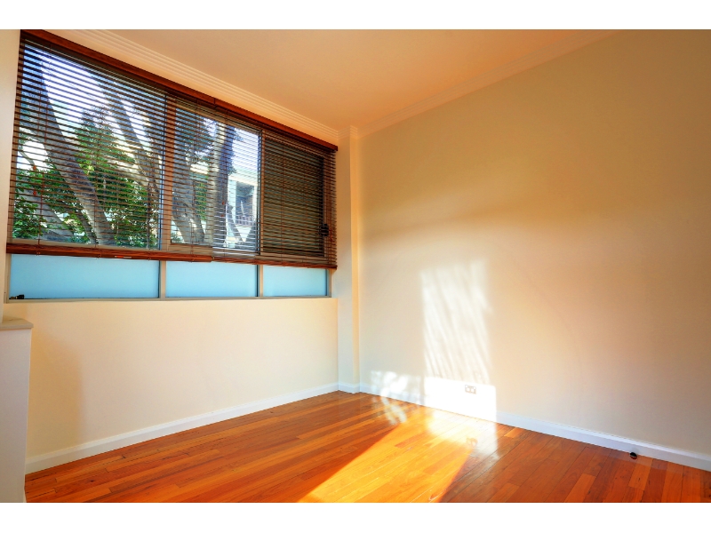 2/177 Salisbury Road, CAMPERDOWN Apartment for rent Listed by