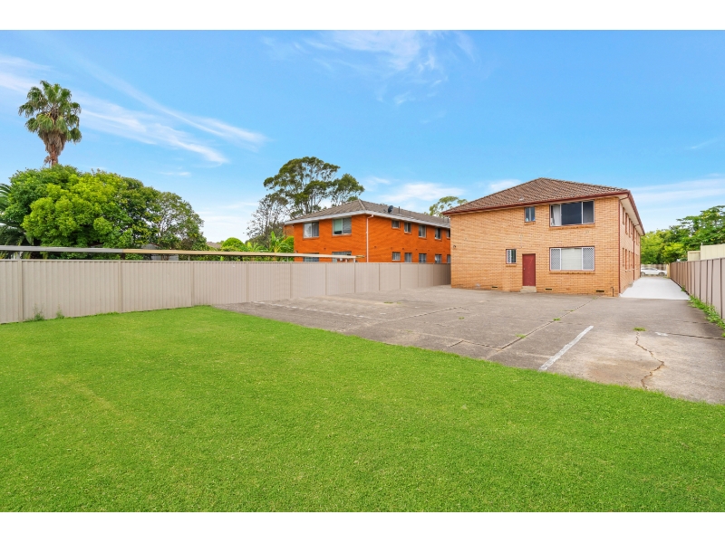 4/3 Clifford Avenue, CANLEY VALE Apartment for rent Listed by Chiara