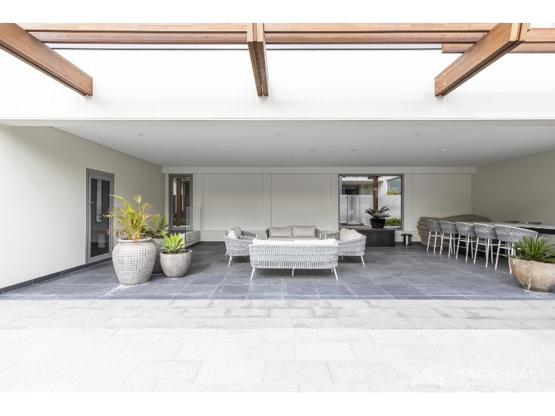 2/11 Mccabe Street, NORTH FREMANTLE Apartment for rent Listed by