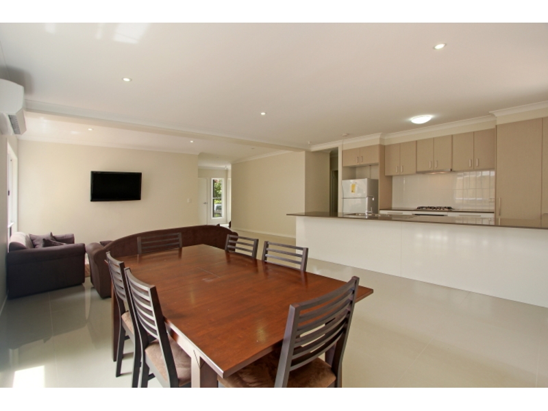 1/53 Fleurs Street, WOOLLOONGABBA House for rent Listed by Brisbane