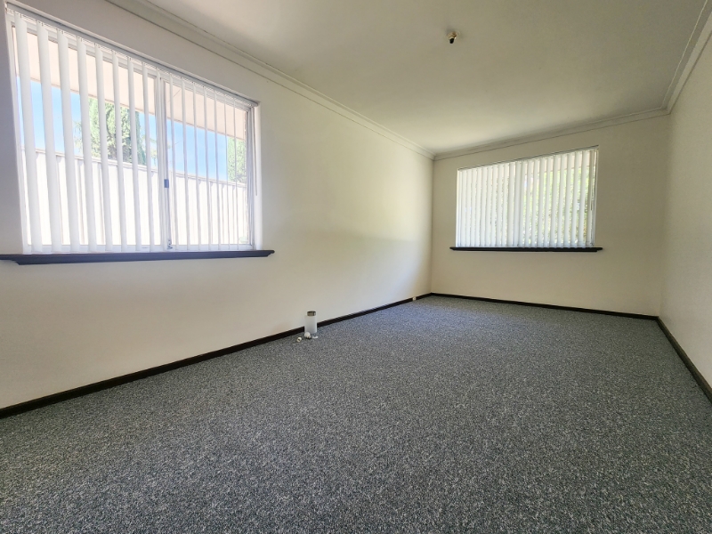 8 Kalangedy Drive, RIVERTON House for rent Listed by Kristy Copping