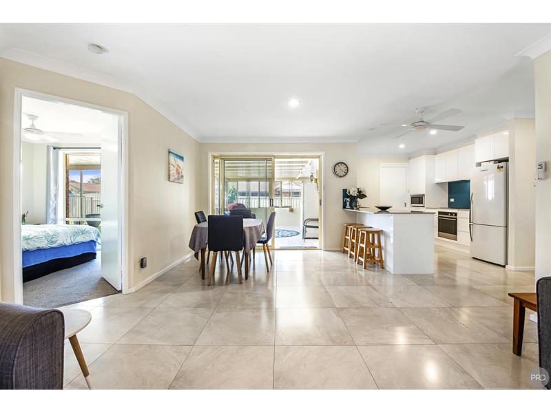 22 Compass Close, SALAMANDER BAY House for rent Listed by of Prd Port